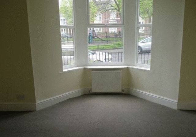  Image of 2 Bedroom Flat to rent at Normanton Terrace Array Blakelaw, NE4 6PP