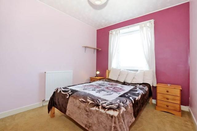  Image of 3 Bedroom Flat to rent at Aberdeen, AB16 7GB