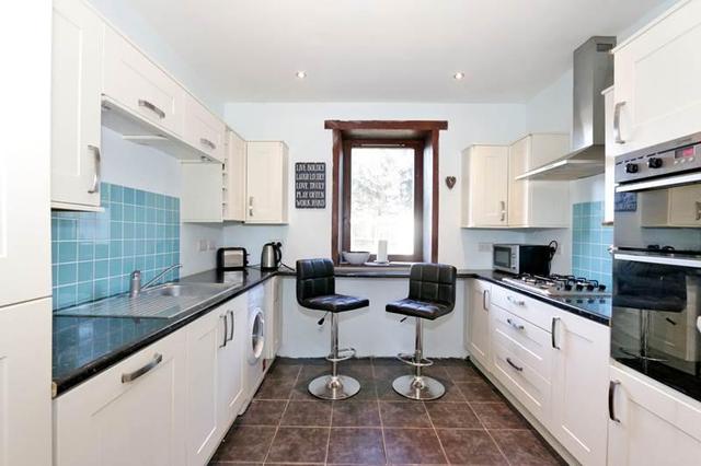  Image of 3 Bedroom Flat to rent at Aberdeen, AB16 7GB