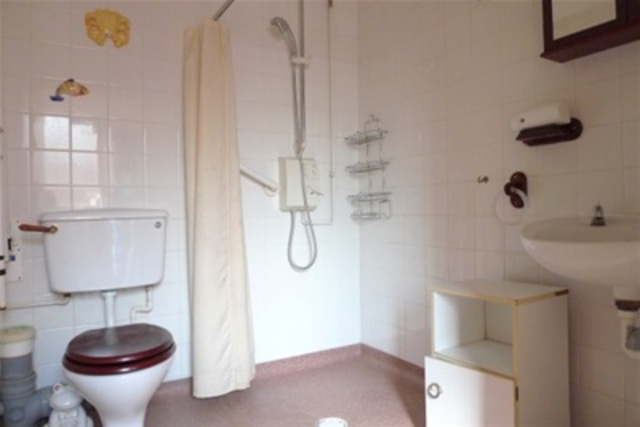  Image of 6 Bedroom Detached to rent at Coventry, CV1 3AQ