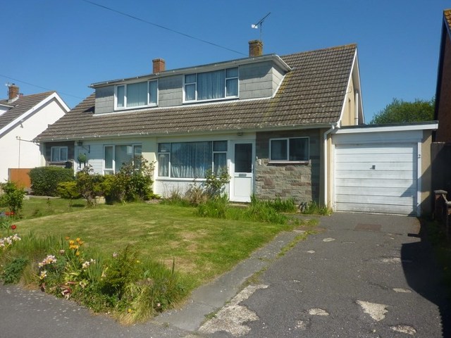  Image of 2 Bedroom Detached for sale at Nursery Lane  Fareham, PO14 2NZ