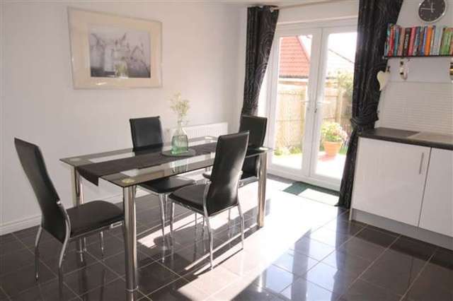  Image of 4 Bedroom Town House to rent at Percy Drive  Thirsk, YO7 1TL