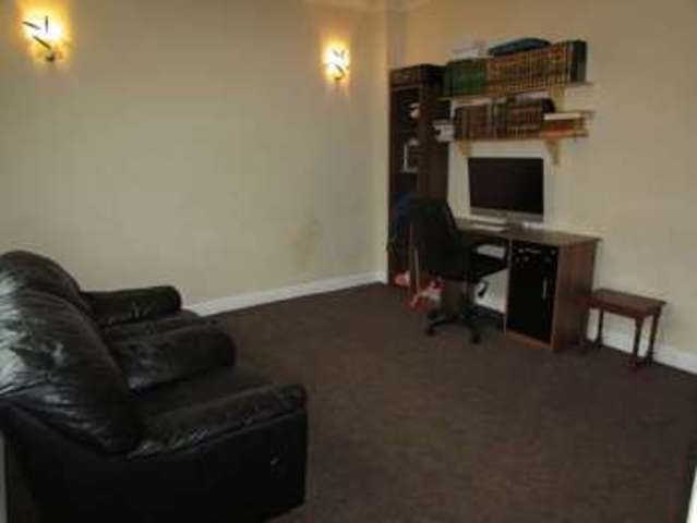  Image of 3 Bedroom Terraced for sale at Poynton Close  Bury, BL9 9EA