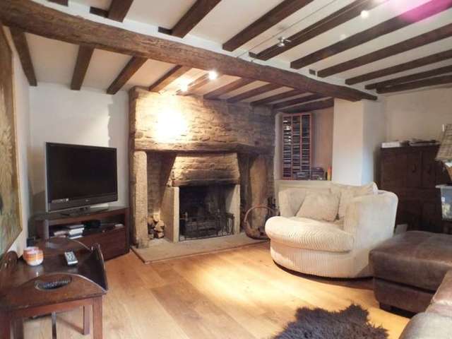  Image of 4 Bedroom Detached for sale at Avening Gloucestershire, GL8 8NN