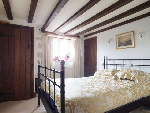  Image of 4 Bedroom Detached for sale at Avening Gloucestershire, GL8 8NN
