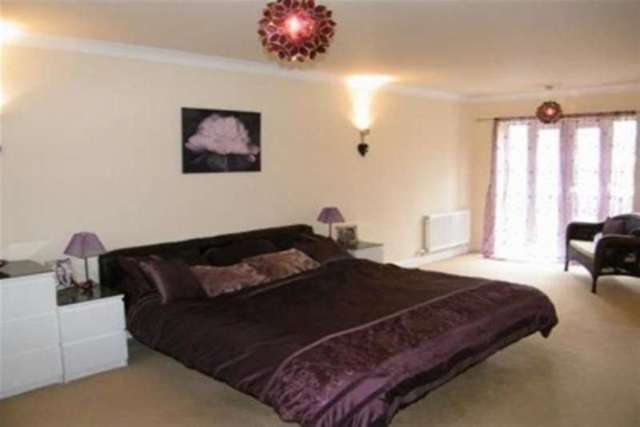  Image of 5 Bedroom Detached to rent at Wigan, WN1 2TU