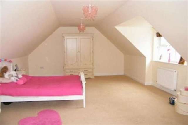  Image of 5 Bedroom Detached to rent at Wigan, WN1 2TU