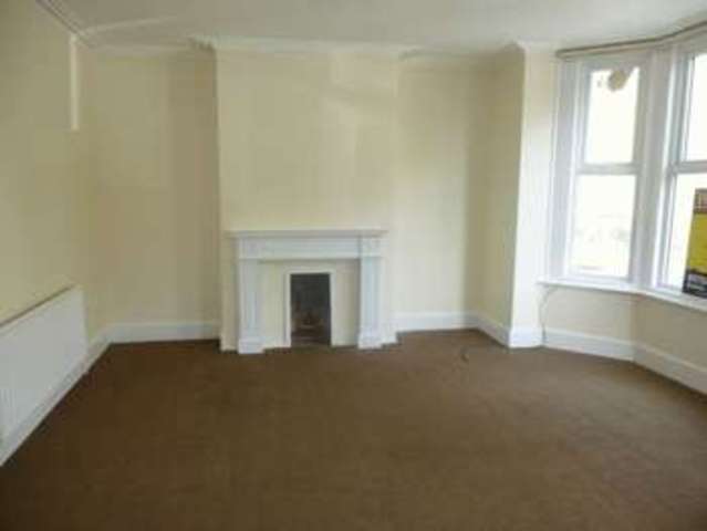  Image of 1 Bedroom Flat to rent at Rutland Road  Skegness, PE25 2AZ