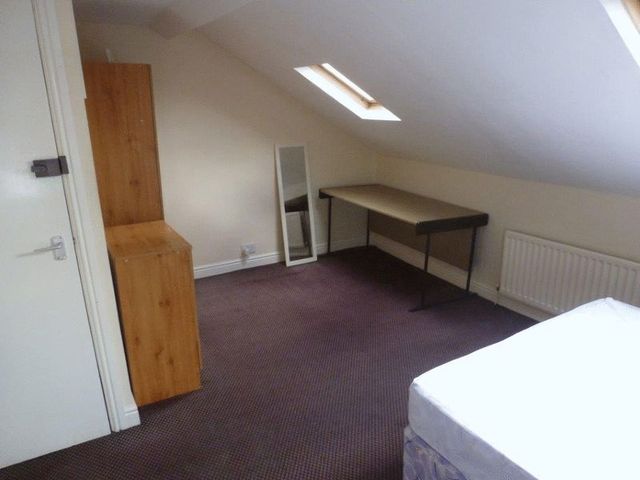  Image of 5 Bedroom Flat to rent at Salters Road Array Gosforth, NE3 1DX