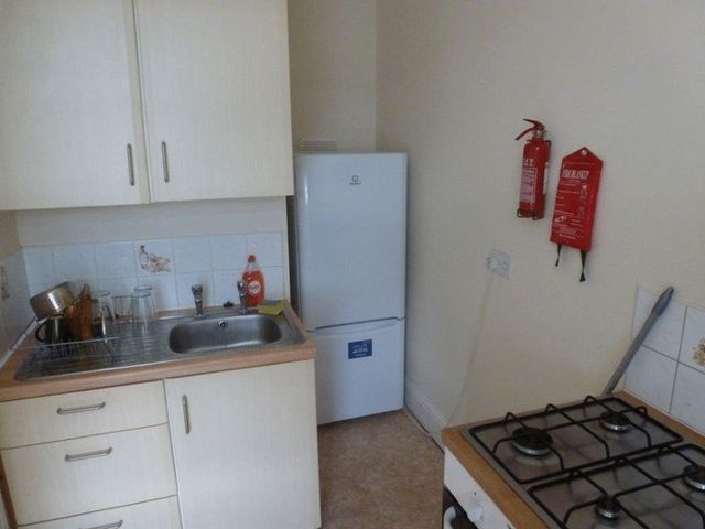  Image of 5 Bedroom Flat to rent at Salters Road Array Gosforth, NE3 1DX