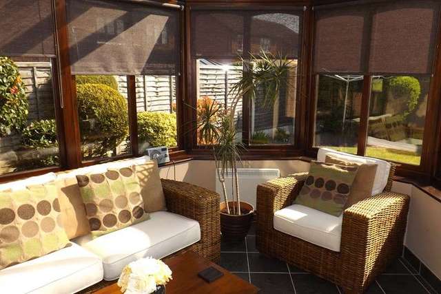  Image of 3 Bedroom Detached for sale at Sambourn Close  Solihull, B91 2SA