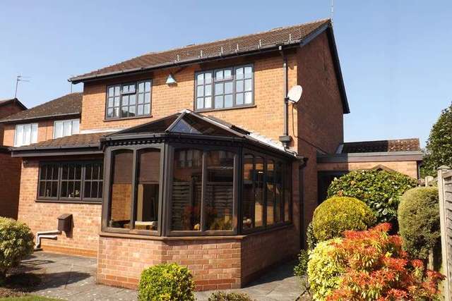  Image of 3 Bedroom Detached for sale at Sambourn Close  Solihull, B91 2SA