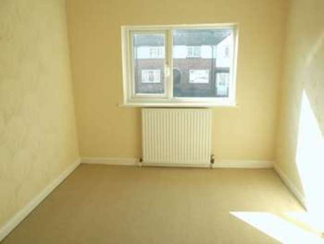  Image of 3 Bedroom Terraced for sale at Sheldon Avenue  Wednesbury, WS10 9DU