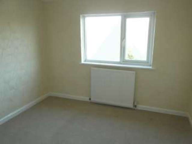  Image of 3 Bedroom Terraced for sale at Sheldon Avenue  Wednesbury, WS10 9DU