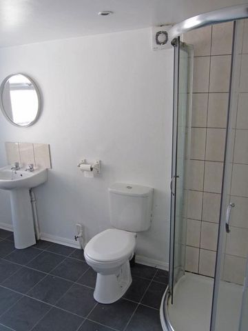  Image of 4 Bedroom Detached to rent at Sidney Grove Array Blakelaw, NE4 5PE