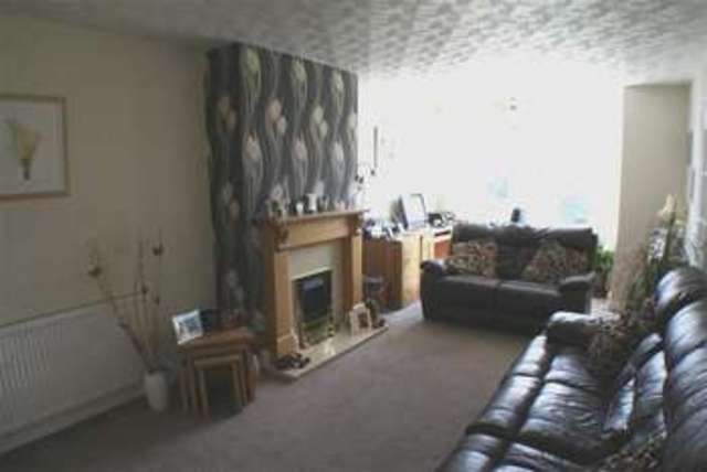  Image of 3 Bedroom Property for sale at Somerset Avenue Lancaster Lancaster, LA1 4BW