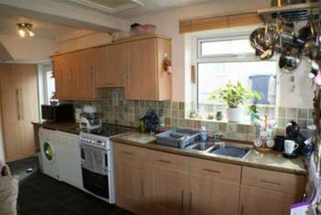  Image of 3 Bedroom Property for sale at Somerset Avenue Lancaster Lancaster, LA1 4BW