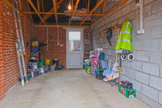  Image of 3 Bedroom Detached for sale at Caister-On-Sea Great Yarmouth Norfolk, NR30 5QP