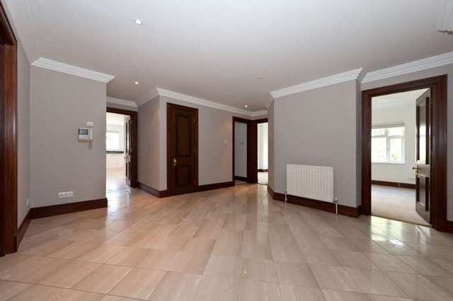  Image of 4 Bedroom Flat to rent at St Edmund`s Terrace St John`s Wood London, NW8 7QQ