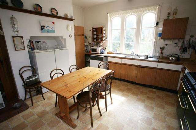  Image of 5 Bedroom Detached for sale at DEVIZES SN10 DEVIZES, SN10 1DD
