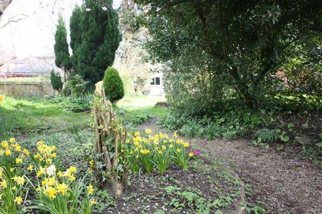  Image of 5 Bedroom Detached for sale at DEVIZES SN10 DEVIZES, SN10 1DD