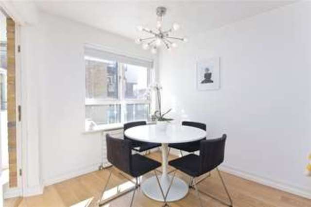  Image of 2 Bedroom Flat for sale at London  Essex Road, N1 2TH