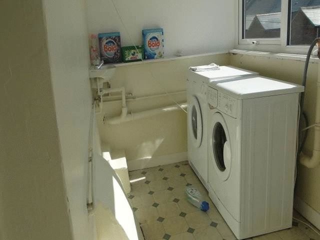  Image of 6 Bedroom Detached to rent at Stannington Avenue Array Byker, NE6 5AA