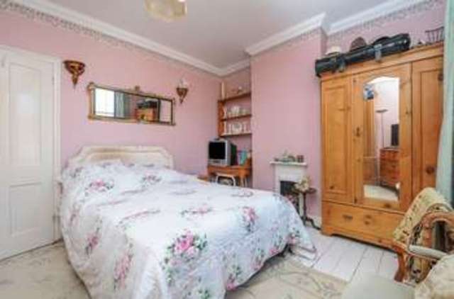  Image of 2 Bedroom Terraced for sale at Swinburne Road  Abingdon, OX14 2HD