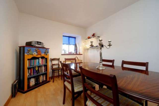  Image of 4 Bedroom Cottage for sale at Southend  Argyll and Bute, PA28 6RF