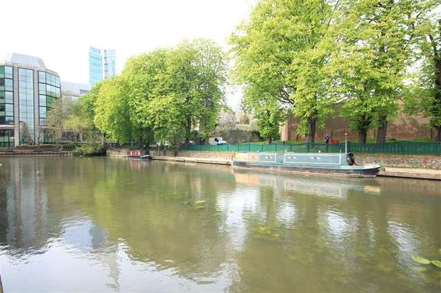  Image of 2 Bedroom Town House to rent at The Plummery Blakes Cottages Reading, RG1 3JQ