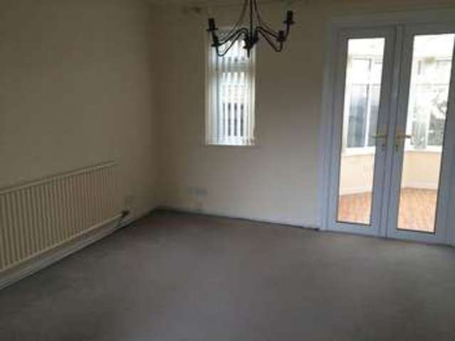  Image of 5 Bedroom Semi-Detached for sale at Throstle Grove  Bury, BL8 1EB