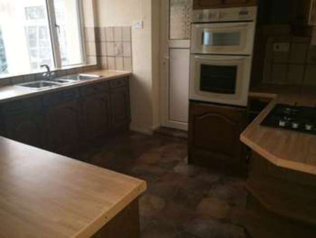  Image of 5 Bedroom Semi-Detached for sale at Throstle Grove  Bury, BL8 1EB
