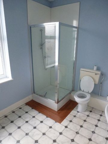  Image of 6 Bedroom Detached to rent at Wingrove Road Array Blakelaw, NE4 9BS