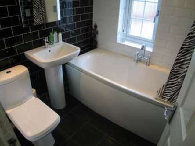  Image of 3 Bedroom Semi-Detached for sale at Brierley Hill West Midlands Brierley Hill, DY5 1PG