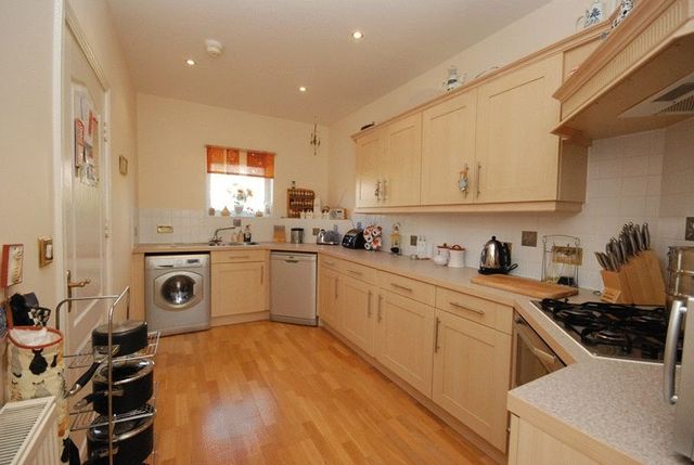  Image of 4 Bedroom Semi-Detached for sale at Aberdeen Avenue Manadon Park Plymouth, PL5 3UW