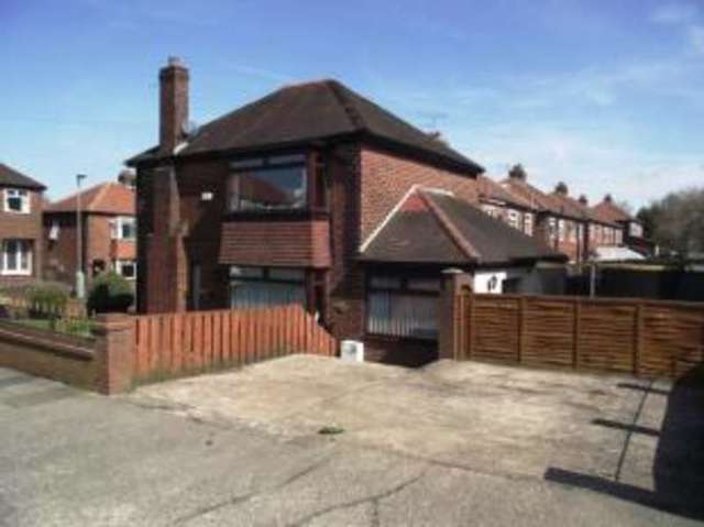  Image of 3 Bedroom Detached for sale at Hyde Greater Manchester Gee Cross, SK14 5RR
