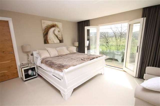  Image of 5 Bedroom Detached for sale at Ashington, RH20 4FL