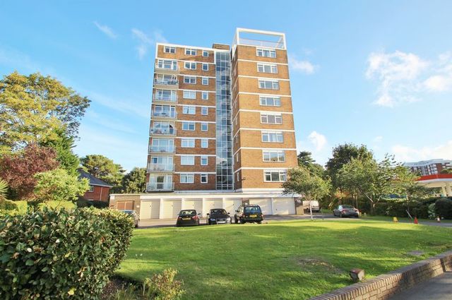  Image of 2 Bedroom Flat to rent at Bath Road  Bournemouth, BH1 2NL