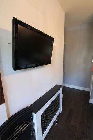  Image of 2 Bedroom Flat to rent at 4 Cecil Road  Bournemouth, BH5 1DU