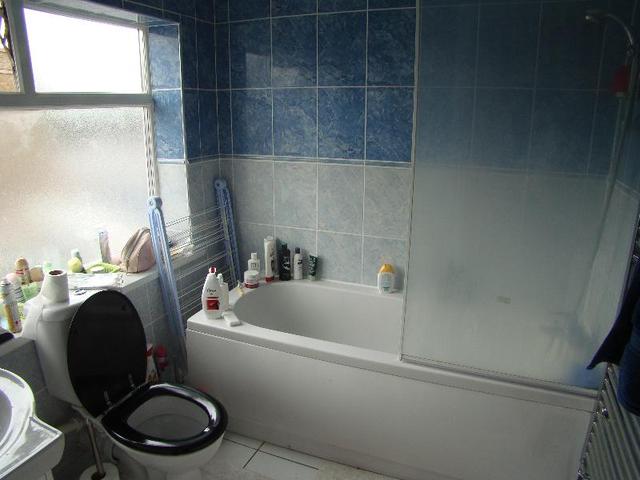  Image of 2 Bedroom Apartment to rent at London, N1 9EZ