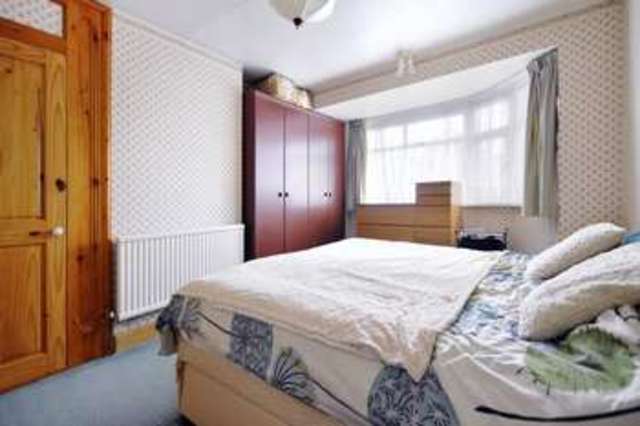  Image of 3 Bedroom Semi-Detached for sale at Chesswood Road  Worthing, BN11 2AG