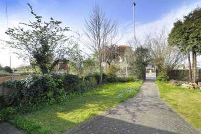  Image of 3 Bedroom Semi-Detached for sale at Chesswood Road  Worthing, BN11 2AG