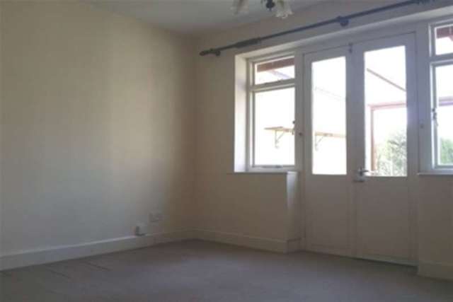  Image of 2 Bedroom Semi-Detached to rent at Lancaster, LA2 6NP