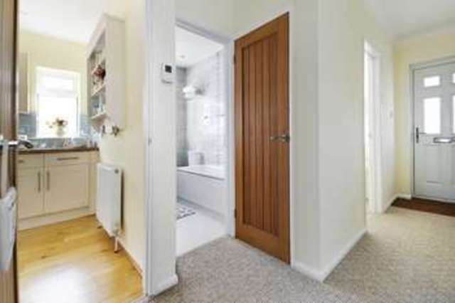  Image of 3 Bedroom Bungalow for sale at Dawes Close  Worthing, BN11 2LB