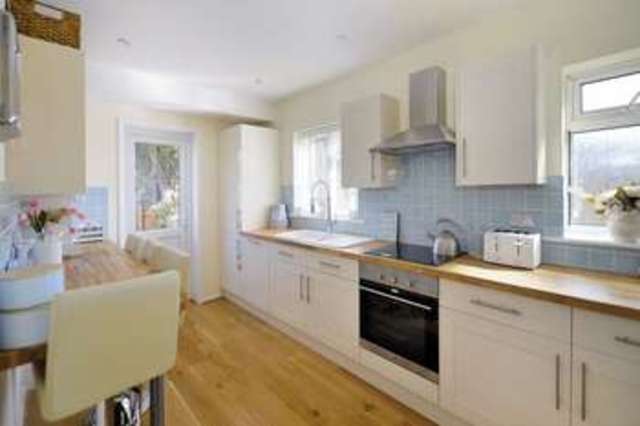  Image of 3 Bedroom Bungalow for sale at Dawes Close  Worthing, BN11 2LB