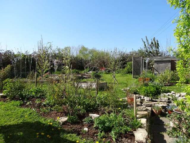  Image of 2 Bedroom Bungalow for sale at Duck Lane Limington Yeovil, BA22 8EL