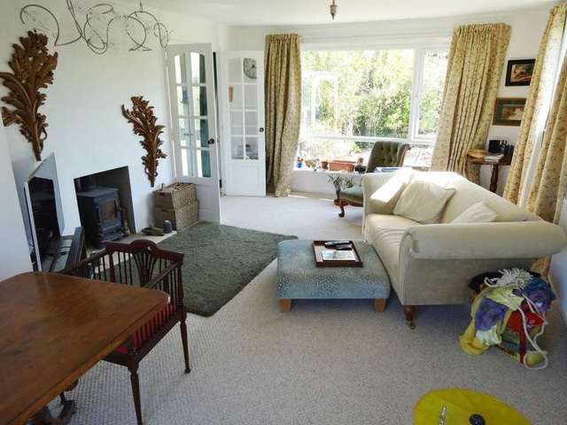  Image of 2 Bedroom Bungalow for sale at Duck Lane Limington Yeovil, BA22 8EL