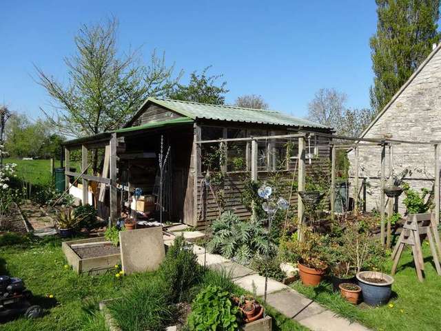  Image of 2 Bedroom Bungalow for sale at Duck Lane Limington Yeovil, BA22 8EL