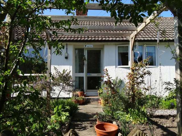  Image of 2 Bedroom Bungalow for sale at Duck Lane Limington Yeovil, BA22 8EL