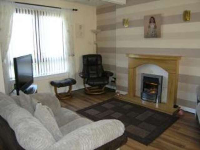  Image of 2 Bedroom Terraced for sale at Glasgow Lanarkshire Stepps, G33 3QB
